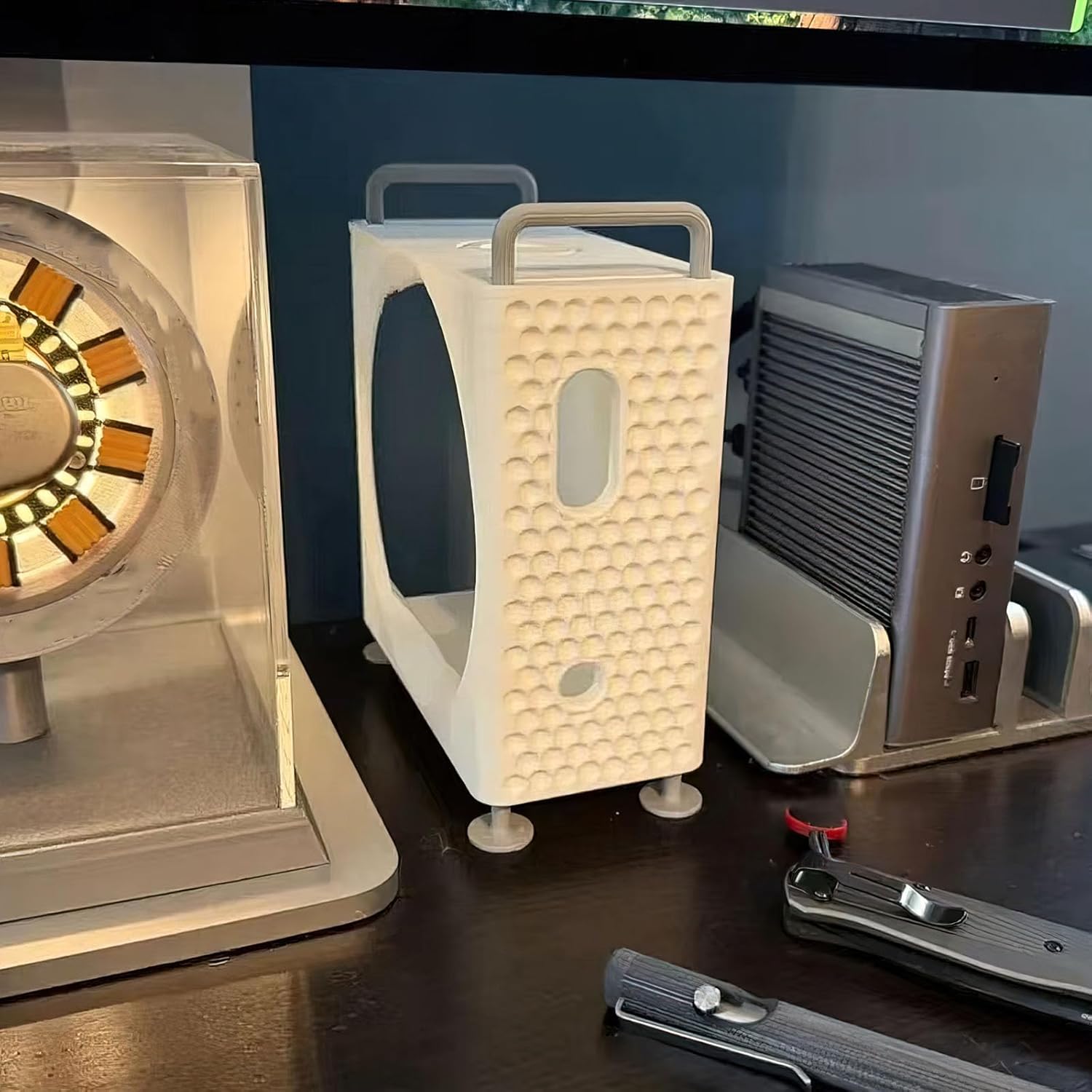 Vertical Stand Computer Case F - đánh giá và giá Mac Laptop Accessories